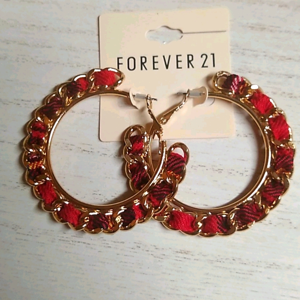 😻 3 For $15 Fun Red Plaid Woven Gold Hoops NWT